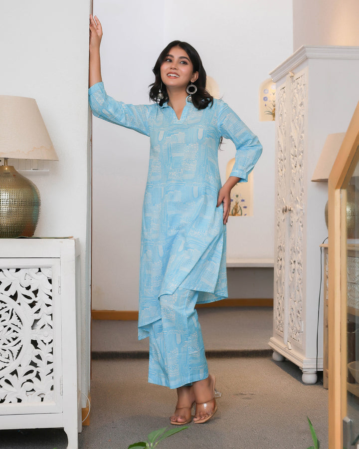 Blue & White Abstract Printed Straight Cod-ords Sets