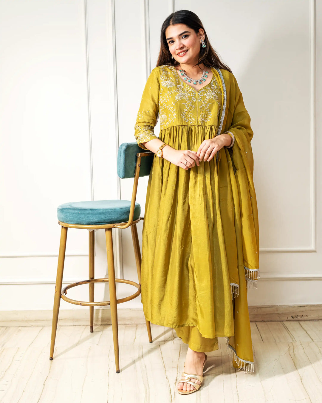 Mehendi Rangrez Designer Kurta Set
