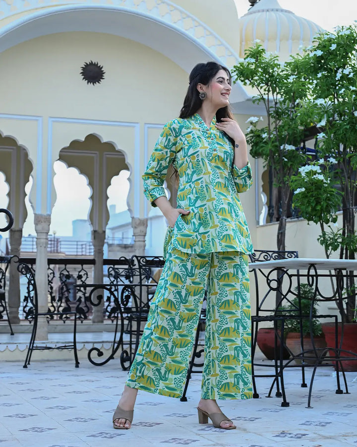 Green and Yellow Abstract Printed co- ords Set
