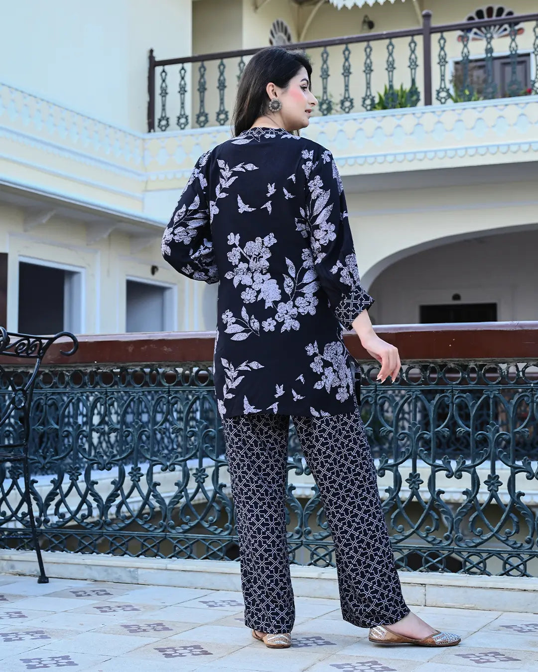 Black Bold Floral Printed Co-ords Set