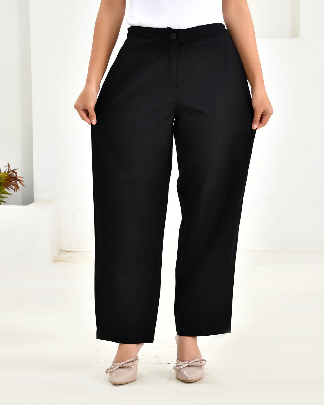 Black Solid Straight Pants