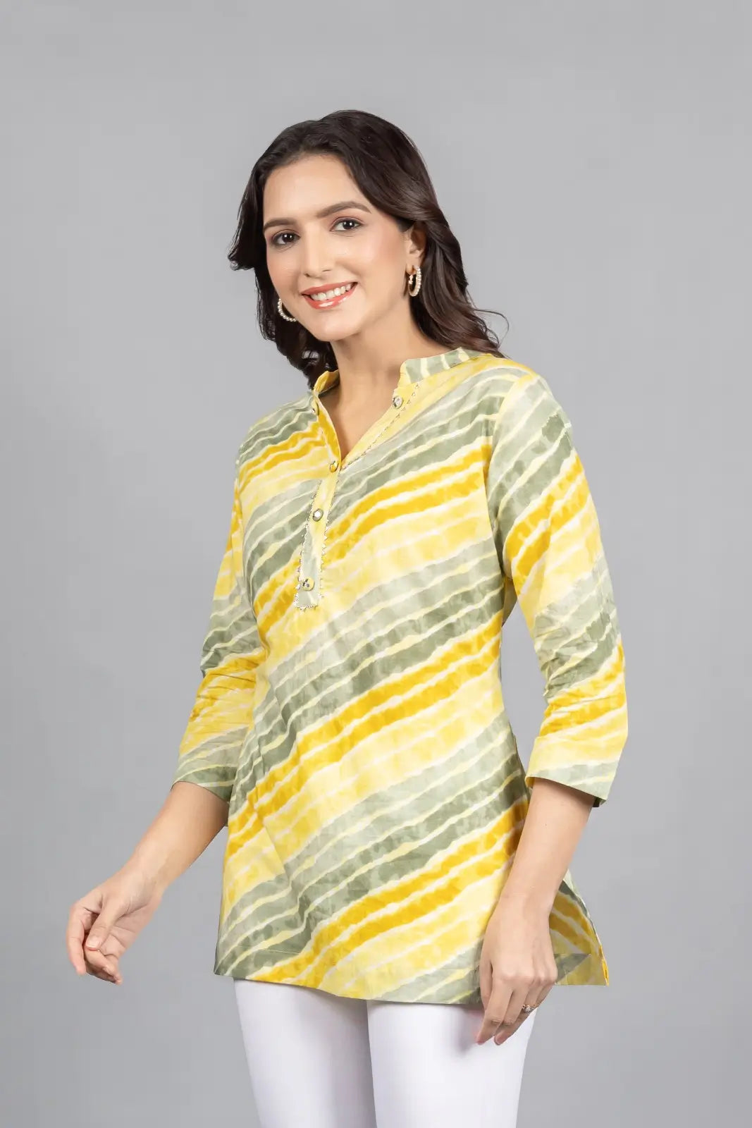 Leheriya printed short Kurti