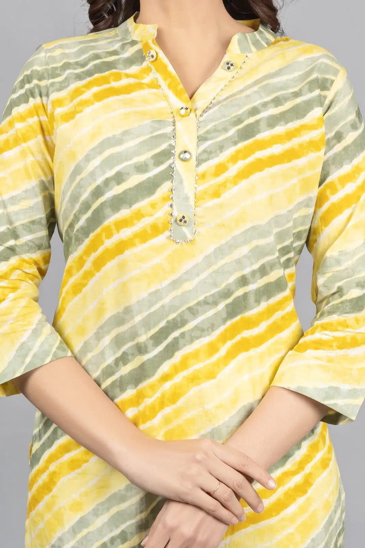Leheriya printed short Kurti